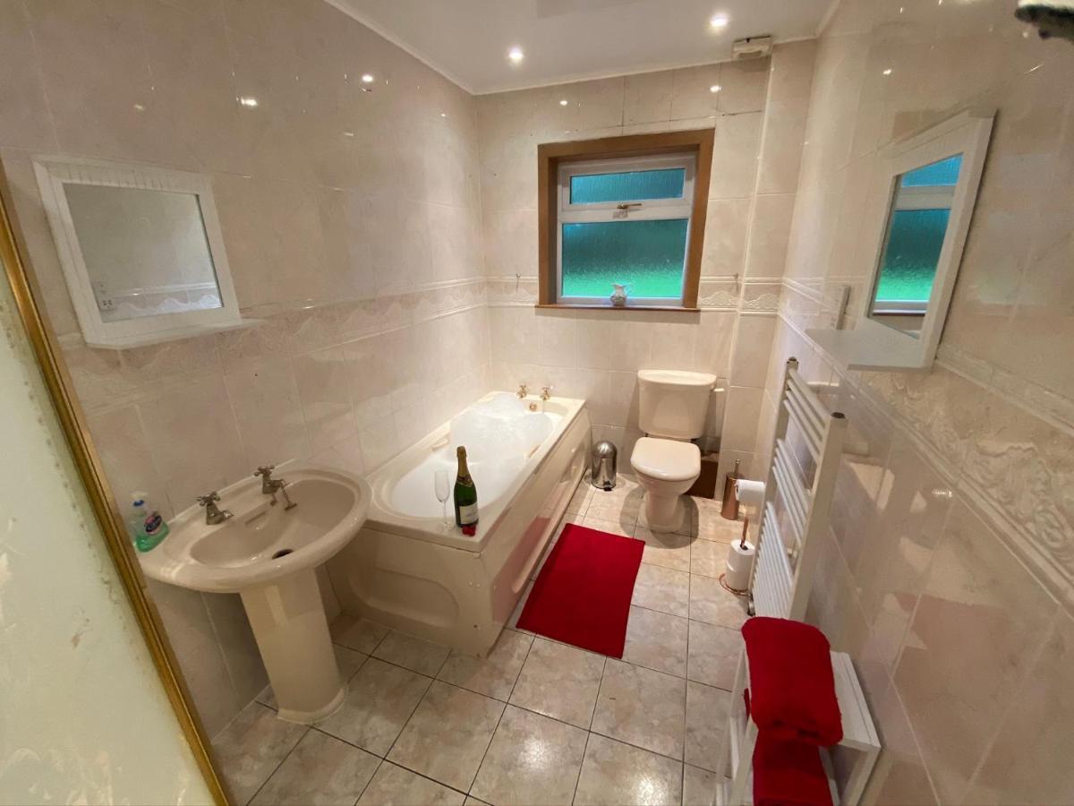 Tranquil Thornhill Cottage Retreat With Hot Tub Moniaive Екстериор снимка